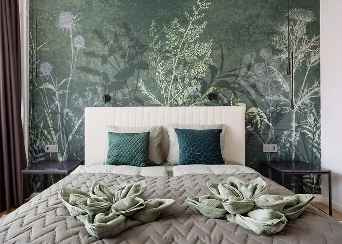 Designer's Retreat In Buda *