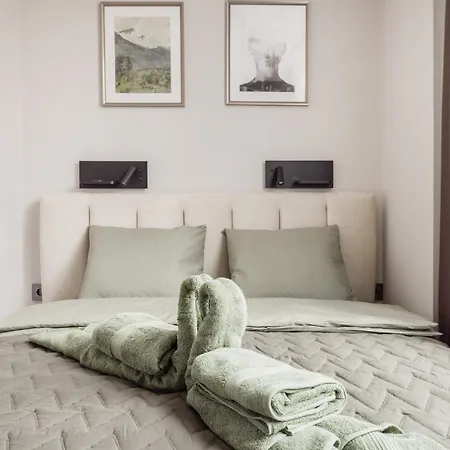 Apartment Designer's Retreat In Buda