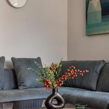 Designer's Retreat In Buda Apartment Budapest