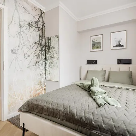 Apartment Designer's Retreat In Buda *