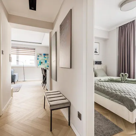 Designer's Retreat In Buda