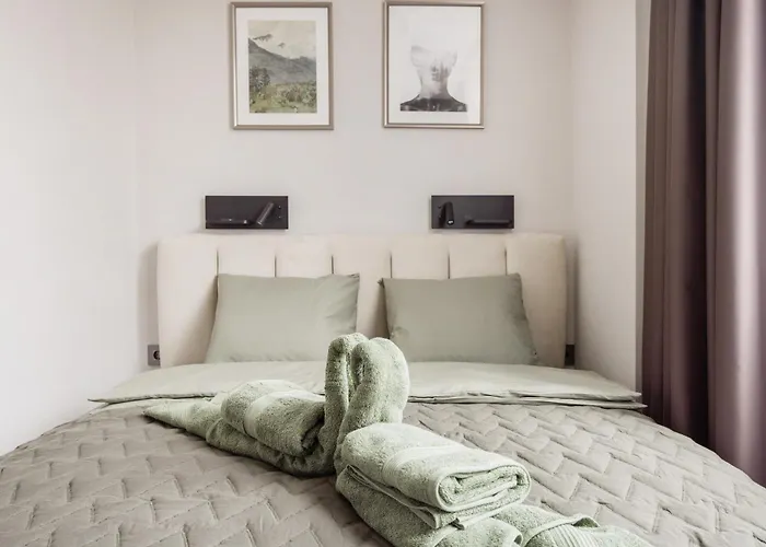 Daire Designer's Retreat In Buda